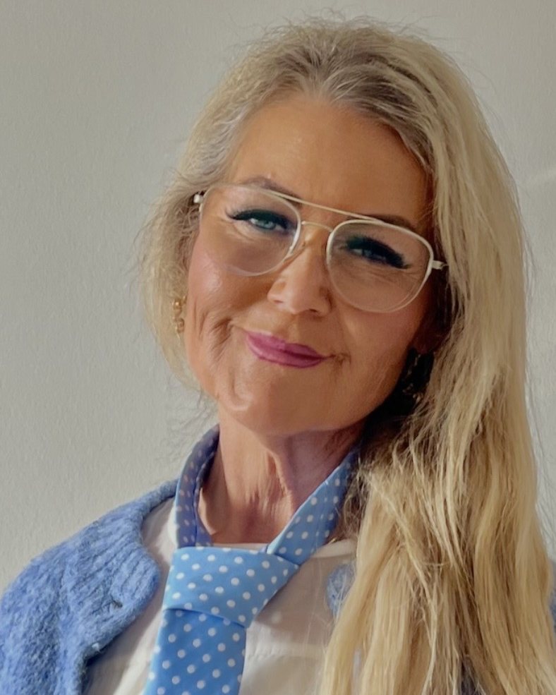 Frederikke Sommer Frederikke Sommer, rådgiver i finans og jura